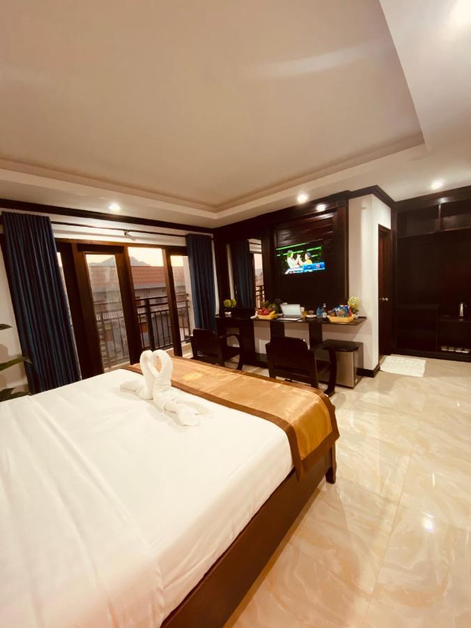 Consiana Hotel Ванг Виенг Екстериор снимка